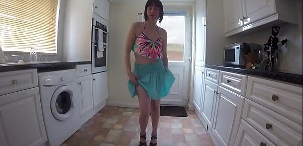  Skinny small tits dancing striptease